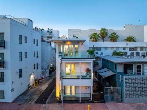 124 11TH Street Miami Beach FL 33139