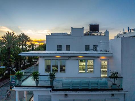124 11TH Street Miami Beach FL 33139