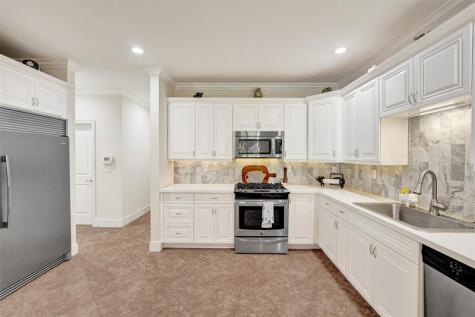 1733 NE 38th Street Oakland Park FL 33334