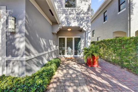1733 NE 38th Street Oakland Park FL 33334