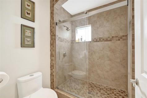 1733 NE 38th Street Oakland Park FL 33334