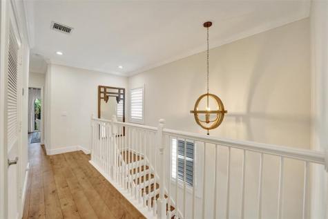 1733 NE 38th Street Oakland Park FL 33334