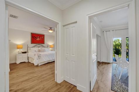 1733 NE 38th Street Oakland Park FL 33334