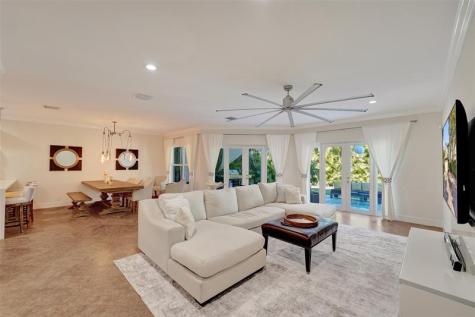 1733 NE 38th Street Oakland Park FL 33334
