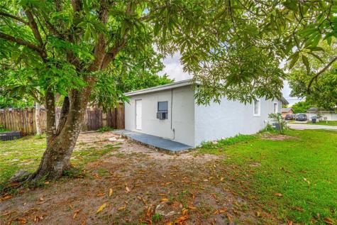 1910 SW 63rd Terrace North Lauderdale FL 33068