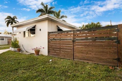 3105 Hollywood Boulevard Hollywood FL 33021