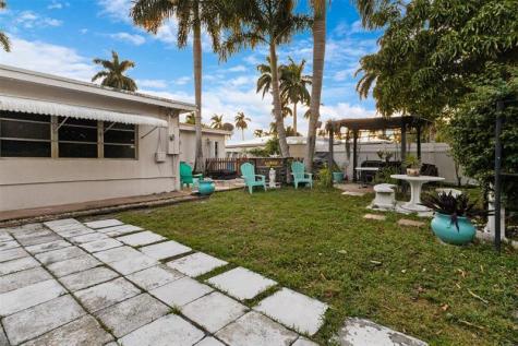 3105 Hollywood Boulevard Hollywood FL 33021