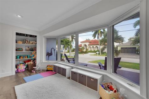872 Appleby Street Boca Raton FL 33487