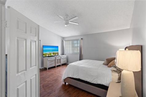 520 Sumter Avenue Davie FL 33325