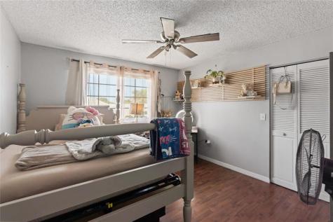 520 Sumter Avenue Davie FL 33325