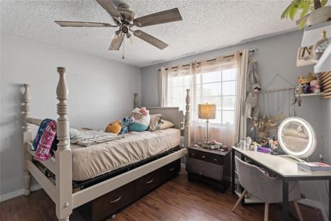 520 Sumter Avenue Davie FL 33325