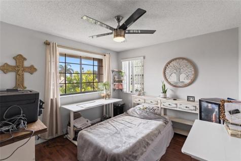 520 Sumter Avenue Davie FL 33325