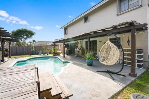 520 Sumter Avenue Davie FL 33325