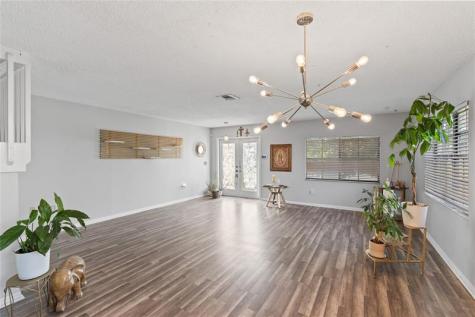 520 Sumter Avenue Davie FL 33325