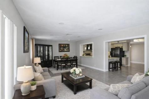 640 SW 68th Terrace Pembroke Pines FL 33023