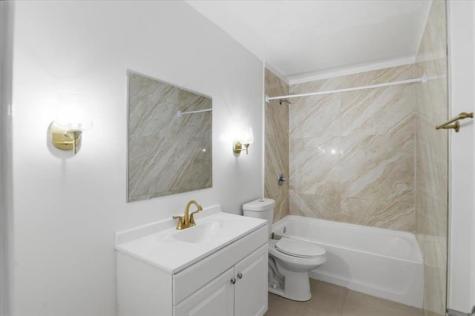640 SW 68th Terrace Pembroke Pines FL 33023