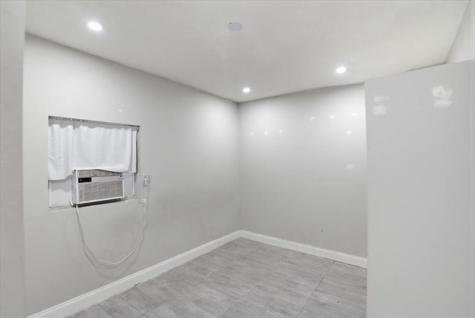 640 SW 68th Terrace Pembroke Pines FL 33023