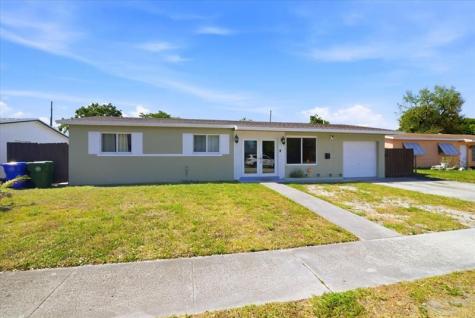 640 SW 68th Terrace Pembroke Pines FL 33023