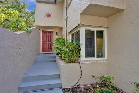 2945 Begonia Way Cooper City FL 33026