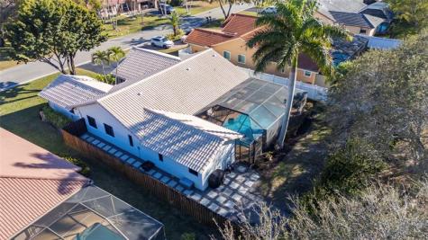 462 NW 113th Terrace Coral Springs FL 33071