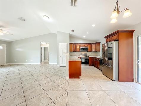 608 Masters Avenue Wildwood FL 34785