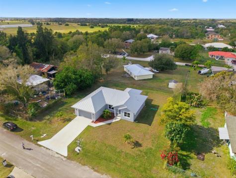3269 NW 24th Avenue Okeechobee FL 34972