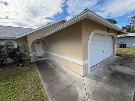 120 SW Bedford Road Port St Lucie FL 34953