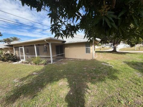 120 SW Bedford Road Port St Lucie FL 34953