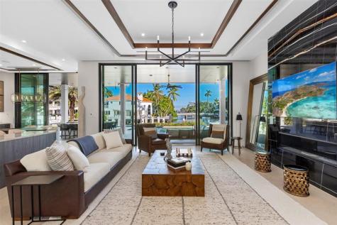 100 Royal Palm Drive Fort Lauderdale FL 33301