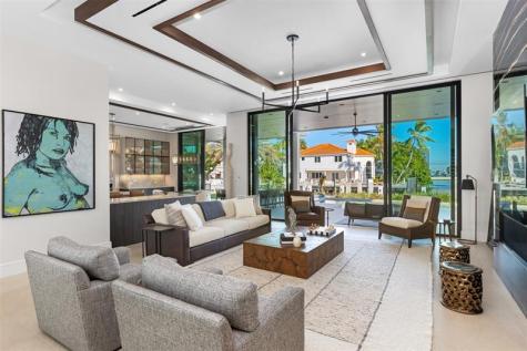 100 Royal Palm Drive Fort Lauderdale FL 33301