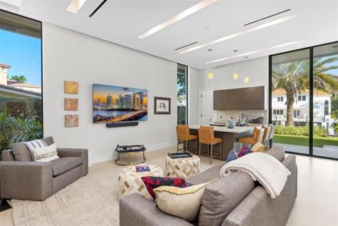 100 Royal Palm Drive Fort Lauderdale FL 33301
