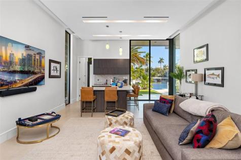 100 Royal Palm Drive Fort Lauderdale FL 33301