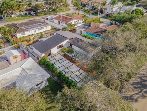 1951 NE 28th Court Lighthouse Point FL 33064