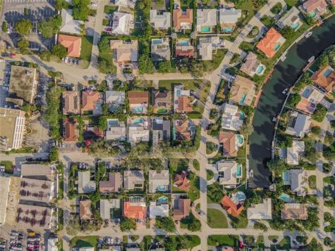 1951 NE 28th Court Lighthouse Point FL 33064