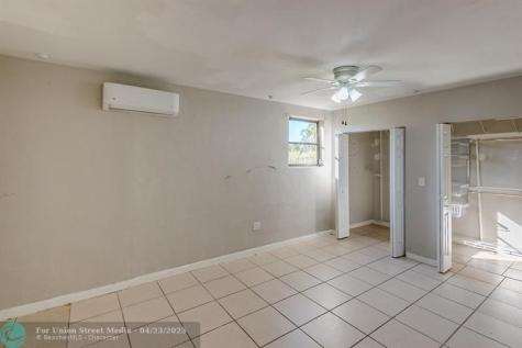 6732 SW 19th Street Miramar FL 33023