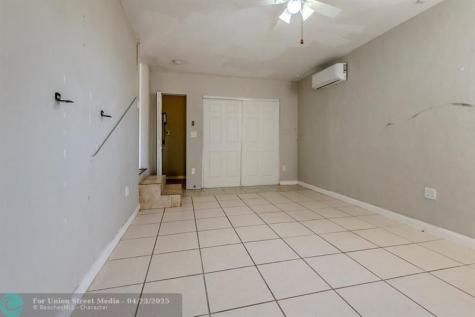 6732 SW 19th Street Miramar FL 33023