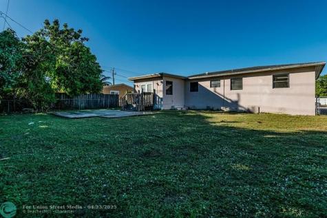 6732 SW 19th Street Miramar FL 33023