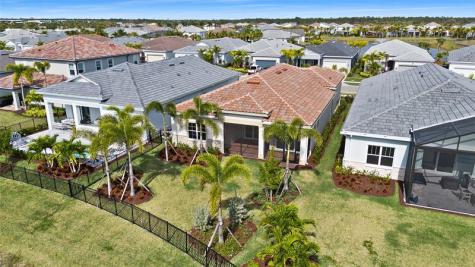 10390 Northbrook Circle Palm Beach Gardens FL 33412