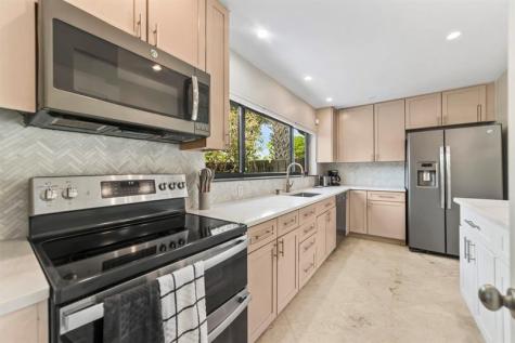 1908 NE 27th Street Wilton Manors FL 33306