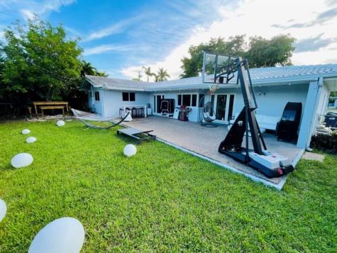 20515 Highland Lakes Boulevard Miami FL 33179