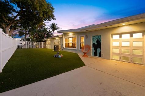 2675 NE 24th Street Lighthouse Point FL 33064