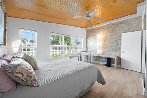 2675 NE 24th Street Lighthouse Point FL 33064