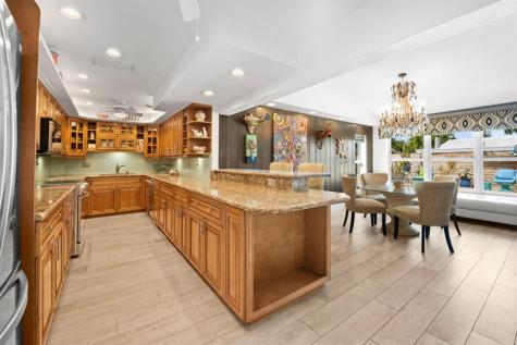 2675 NE 24th Street Lighthouse Point FL 33064