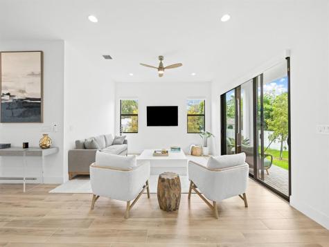 1446 SW 23rd Street Fort Lauderdale FL 33315