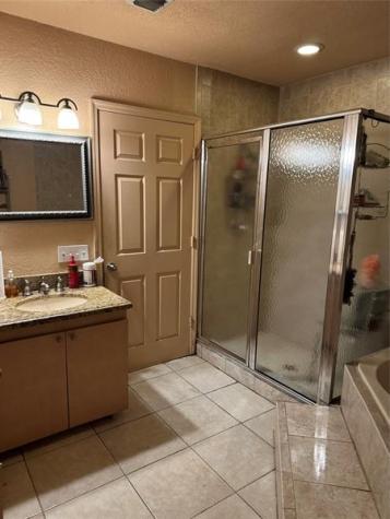 936 W Tropical Way Plantation FL 33317