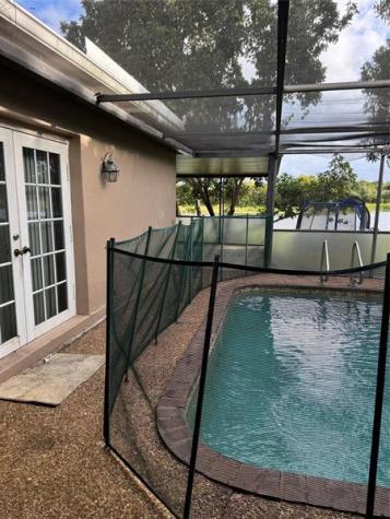 936 W Tropical Way Plantation FL 33317