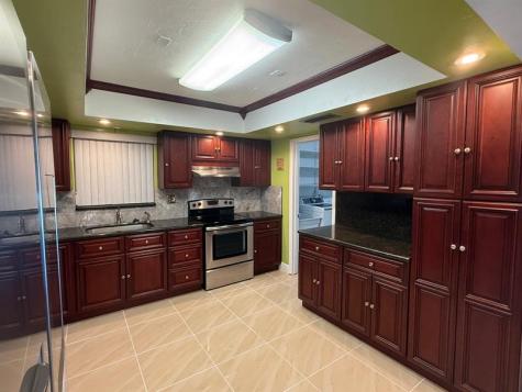 2070 NW 84th Terrace Pembroke Pines FL 33024