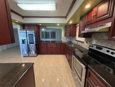 2070 NW 84th Terrace Pembroke Pines FL 33024
