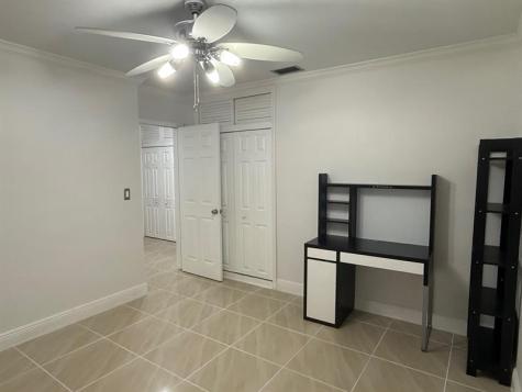 2070 NW 84th Terrace Pembroke Pines FL 33024