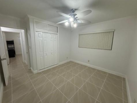 2070 NW 84th Terrace Pembroke Pines FL 33024